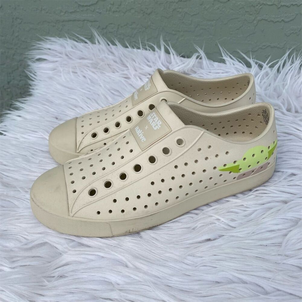 Star Wars x Native  Slip-On Shoes Grogu Baby Yoda Mandalorian Size 8 W Size 6 M